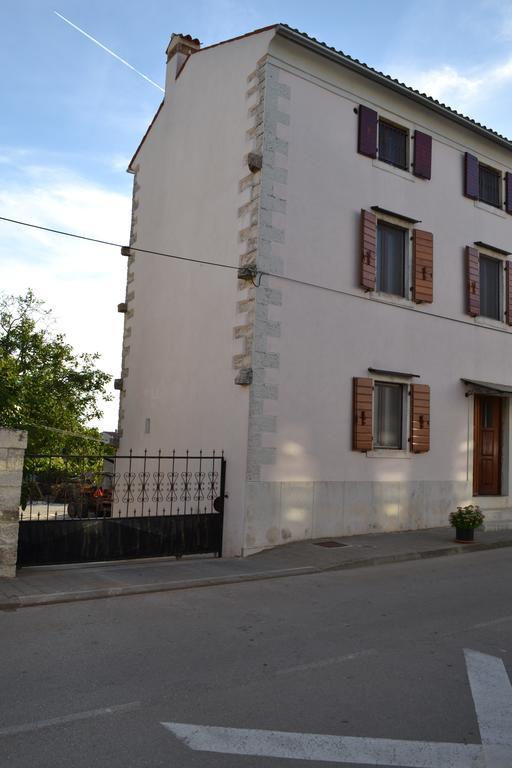 Guesthouse Bale Exterior photo